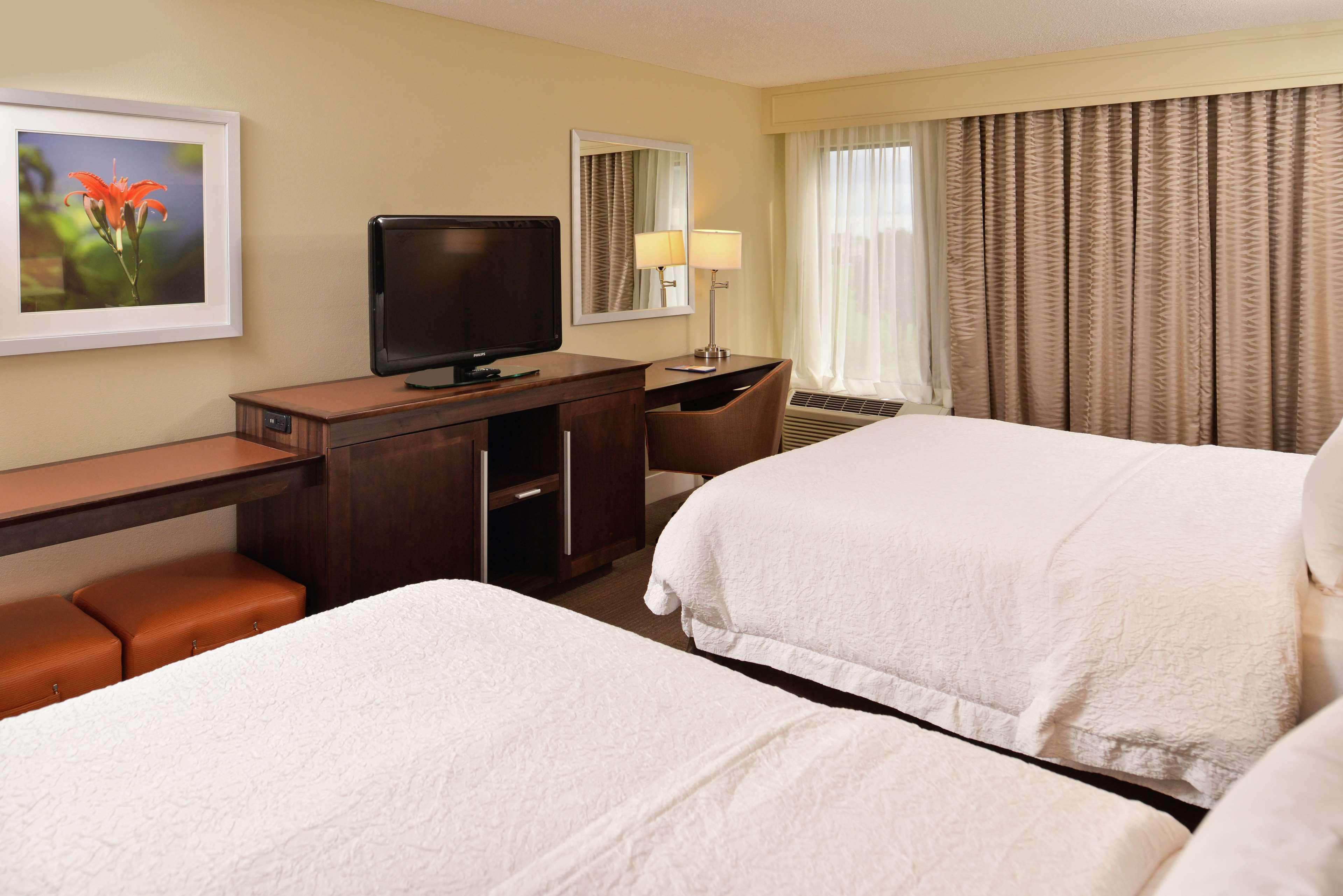 Hampton Inn South Hill Bagian luar foto